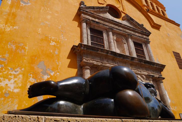 fernando botero sculpture carthagene