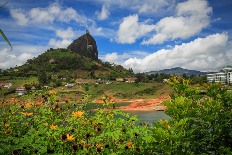 surroundings of medellin antioquia guatape