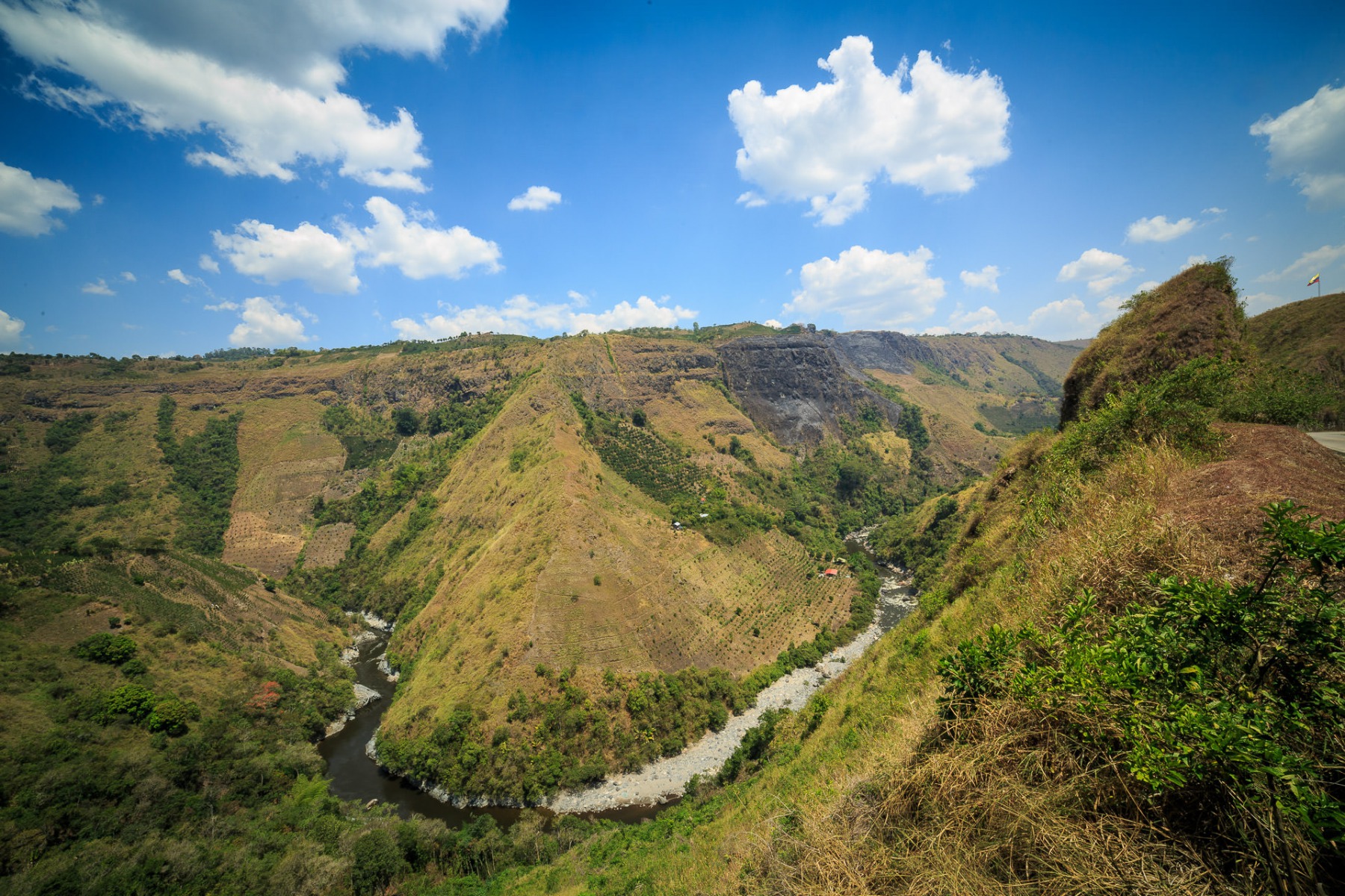 que faire a San Agustin et ses alentours canon del magdalena huila colombia © tristan quevilly